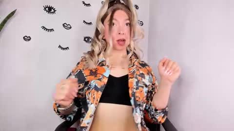 D A N I online show from 11.13.25