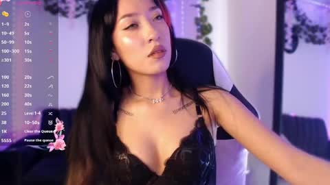 Victoria  online show from 05.25.26