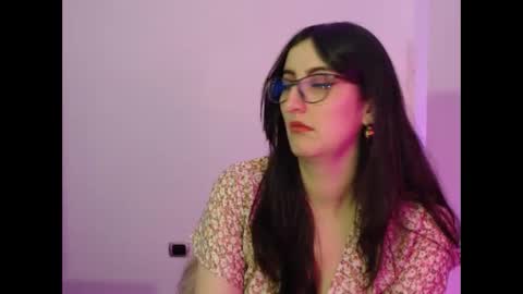 Victoria online show from 03.08.25