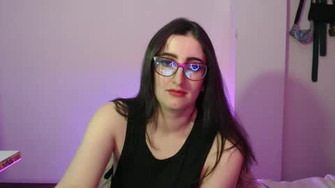 Victoria online show from 09.26.25