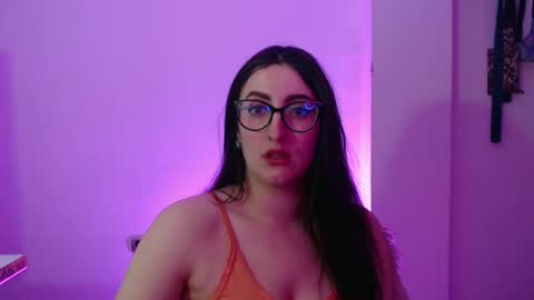 Victoria online show from 12.15.25