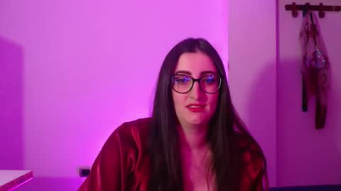 Victoria online show from 01.17.26