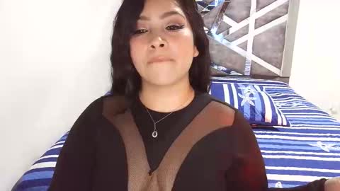 Snapshot of victoria_rossx chatting on 05.02.26 victoria_rossx online show from 05.02.26