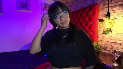 victoria online show from 11.19.25