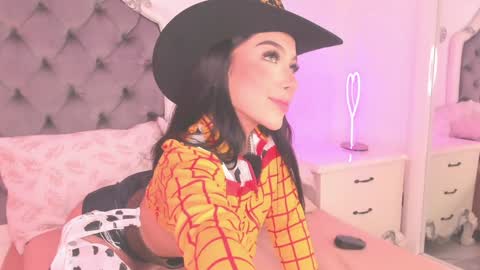 victoria_watsson online show from 02.08.25