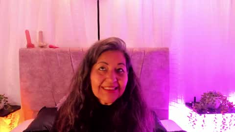 victoriaa_anderson_ online show from 05.26.26