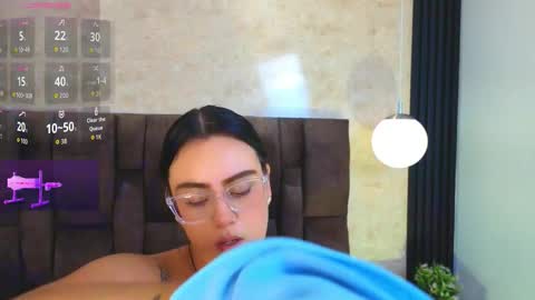 Victoria Andrade online show from 02.26.26