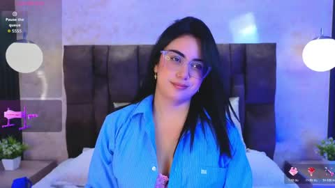 Victoria Andrade online show from 05.19.26