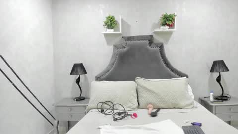 Victoria online show from 03.06.25