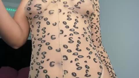 VICTORIA online show from 03.05.25