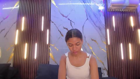 Victoria  online show from 05.17.26