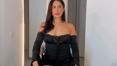 Vcitoria online show from 10.20.25