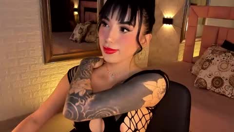 VICTORIA online show from 01.22.25