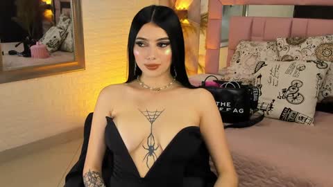 VICTORIA online show from 01.24.25