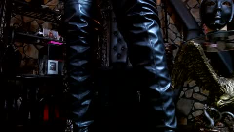 Victoria Heller online show from 01.22.25