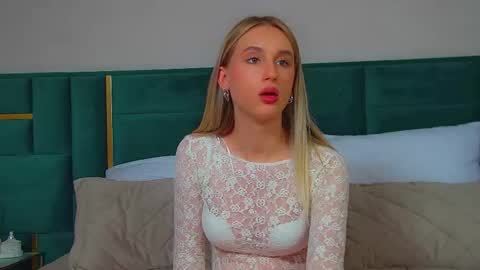 Victoria online show from 09.18.25