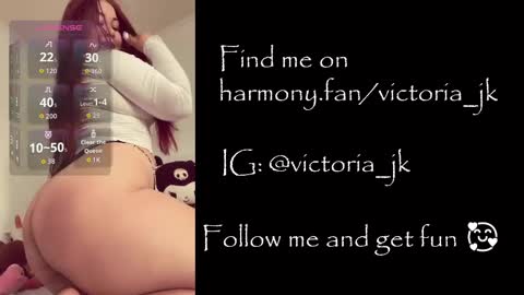 Snapshot of victoriajk chatting on 09.10.25 Victoria online show from 09.10.25