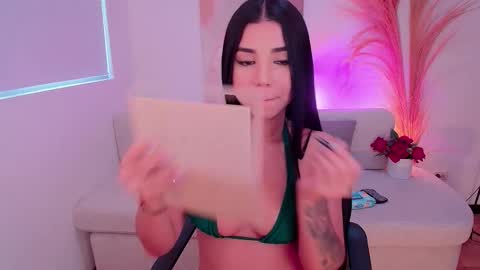 Victoria online show from 11.09.25