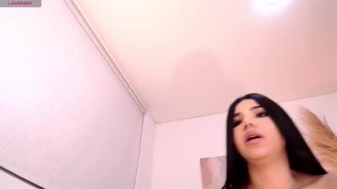 Victoria online show from 12.01.25