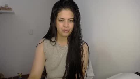 Snapshot of victorialg chatting on 09.10.25 victorialg online show from 09.10.25