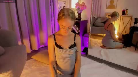 Victoria online show from 07.20.26