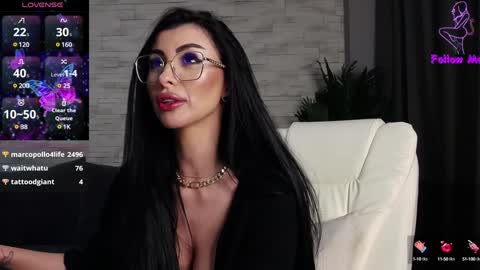 Victoria online show from 01.18.25