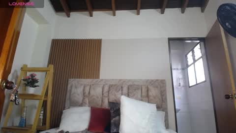 victoriamil1 online show from 02.26.25