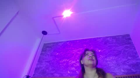 victoriamil1 online show from 09.14.25