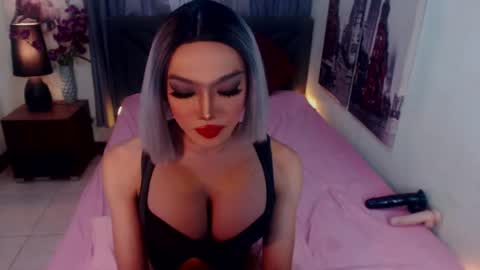 Victoria online show from 04.22.26