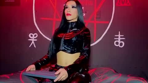 Snapshot of victoriavampire666 chatting on 09.16.25 Victoria Vampire online show from 09.16.25