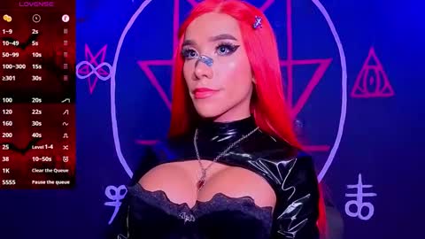 Snapshot of victoriavampire666 chatting on 11.17.25 Victoria Vampire online show from 11.17.25