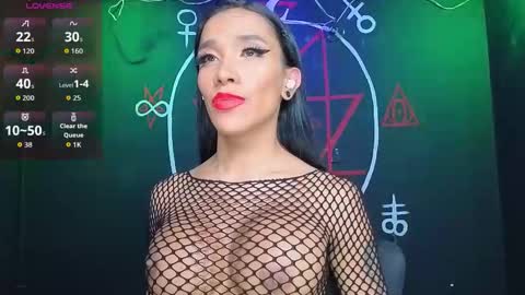 Snapshot of victoriavampire666 chatting on 12.05.25 Victoria Vampire online show from 12.05.25