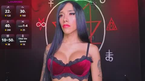 Snapshot of victoriavampire666 chatting on 12.14.25 Victoria Vampire online show from 12.14.25