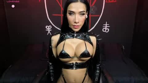 Victoria Vampire online show from 05.17.26