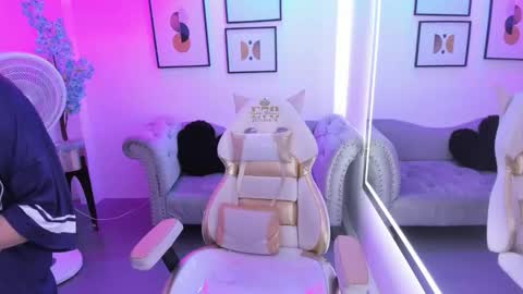 Snapshot of victoriia_doll chatting on 02.23.26 Victoria. online show from 02.23.26