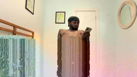 Snapshot of victoryd007 chatting on 11.18.25 victoryd007 online show from 11.18.25