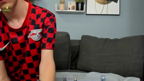 Snapshot of viego_pattel chatting on 12.15.24 Viego Pattel online show from 12.15.24