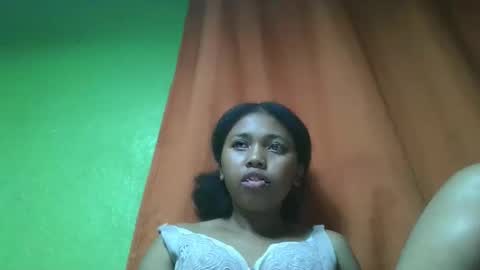 Snapshot of vierge28430 chatting on 04.20.26 vierge28430 online show from 04.20.26
