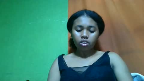 Snapshot of vierge28430 chatting on 05.23.26 vierge28430 online show from 05.23.26