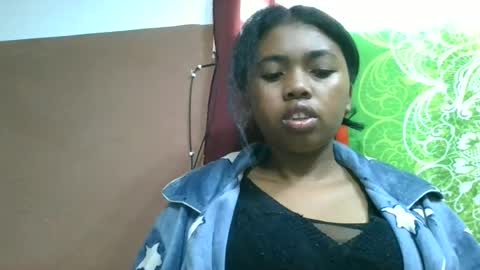 Snapshot of vierge28430 chatting on 07.08.26 vierge28430 online show from 07.08.26