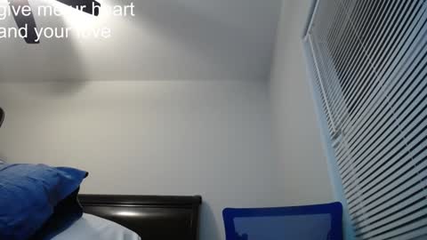 Snapshot of vietnamese23 chatting on 01.10.25 wonderful online show from 01.10.25