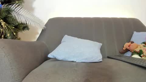 Snapshot of viic_strong1 chatting on 12.06.24 Victoria Strong online show from 12.06.24