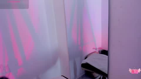 Snapshot of viioleett_cum chatting on 05.21.26 viioleett_cum online show from 05.21.26
