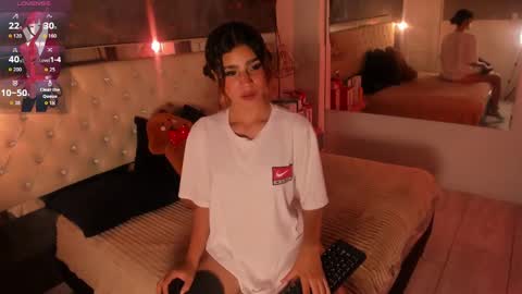 Violet online show from 09.15.25