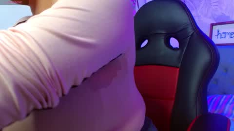 viioleta online show from 11.25.25