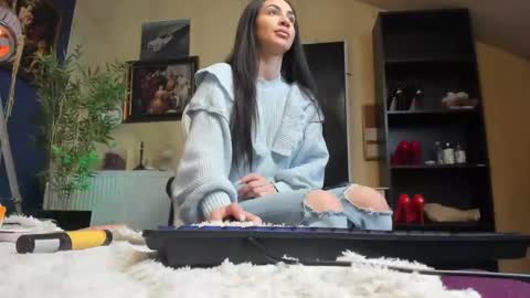 VIJ online show from 02.24.25