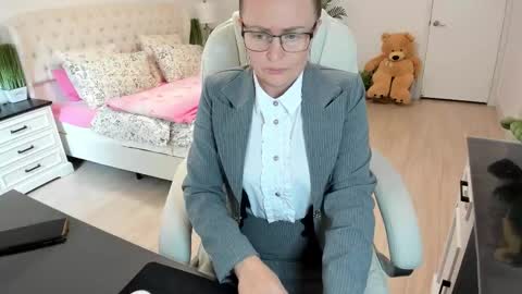 Ukrainian-woman online show from 10.20.25