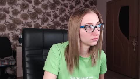 Vika online show from 12.17.24