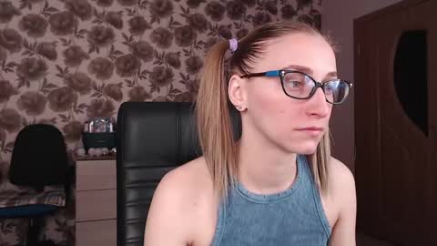 Vika online show from 01.07.25