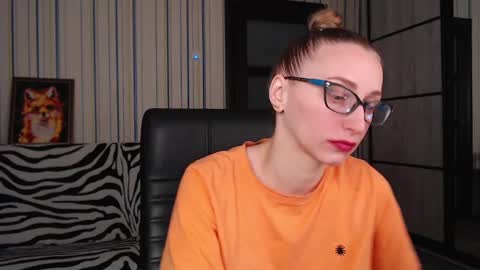 Vika online show from 02.22.25